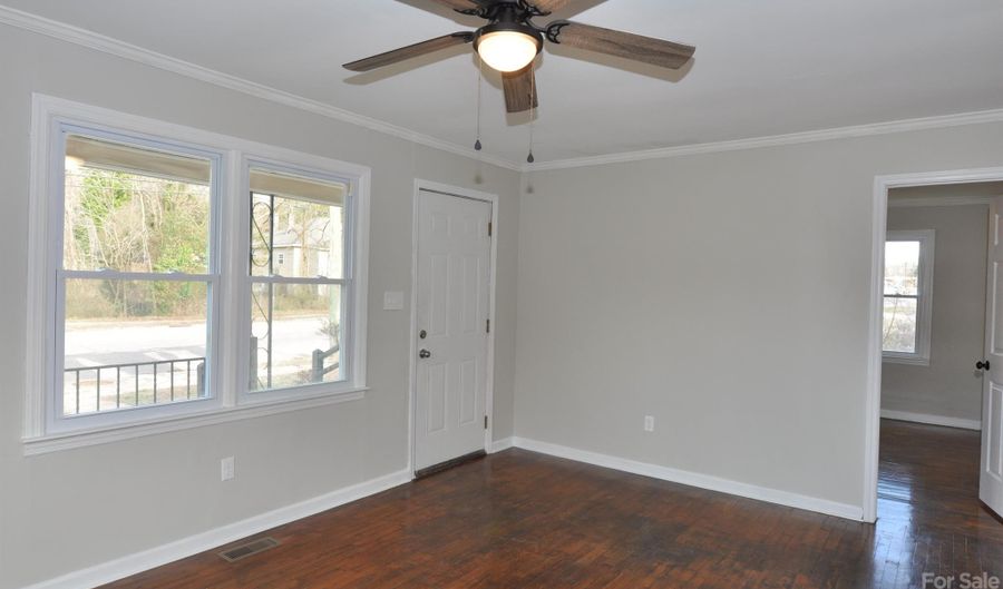 253 Columbia St, Chester, SC 29706 - 2 Beds, 1 Bath