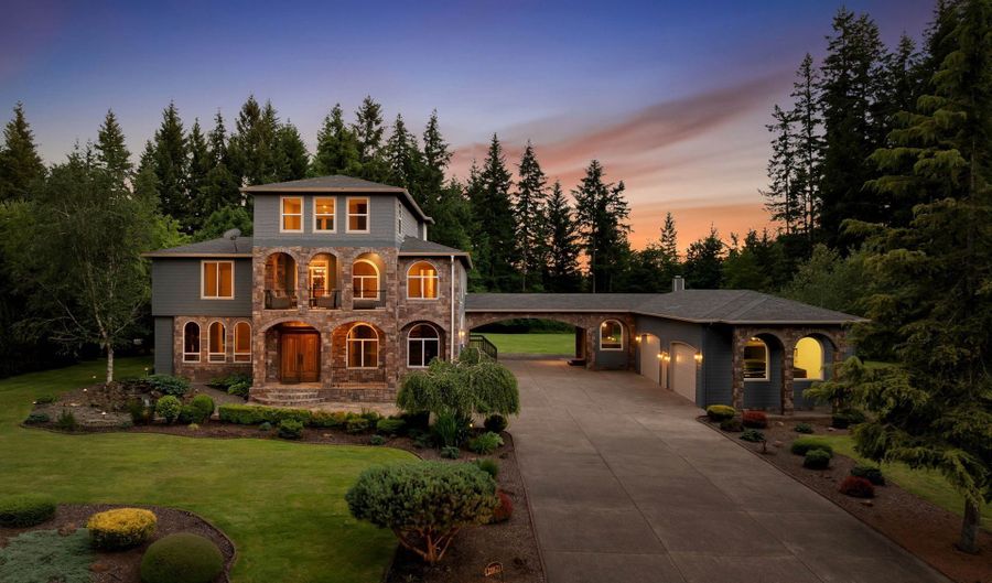 21821 NE ROCK CREEK CANYON Rd, Battle Ground, WA 98604 - 6 Beds, 7 Bath