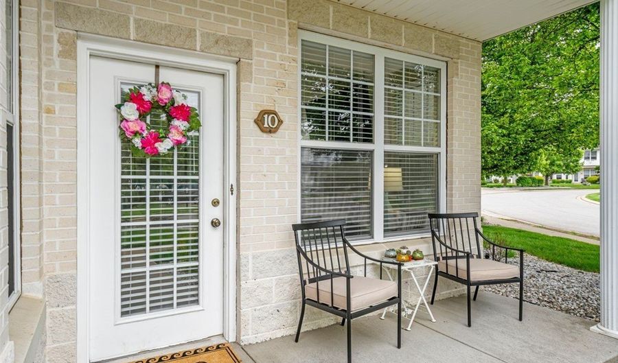 234 Adams Pointe Blvd 10, Adams Twp., PA 16046 - 2 Beds, 2 Bath