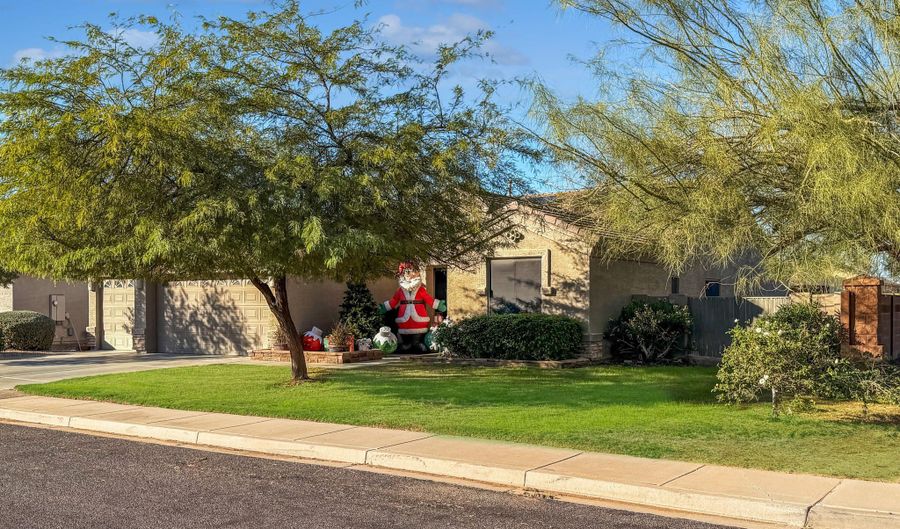 1386 E AVENIDA ISABELA, Casa Grande, AZ 85122 - 4 Beds, 2 Bath