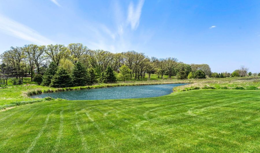 1413 27th St NW, Austin, MN 55912 - 4 Beds, 4 Bath