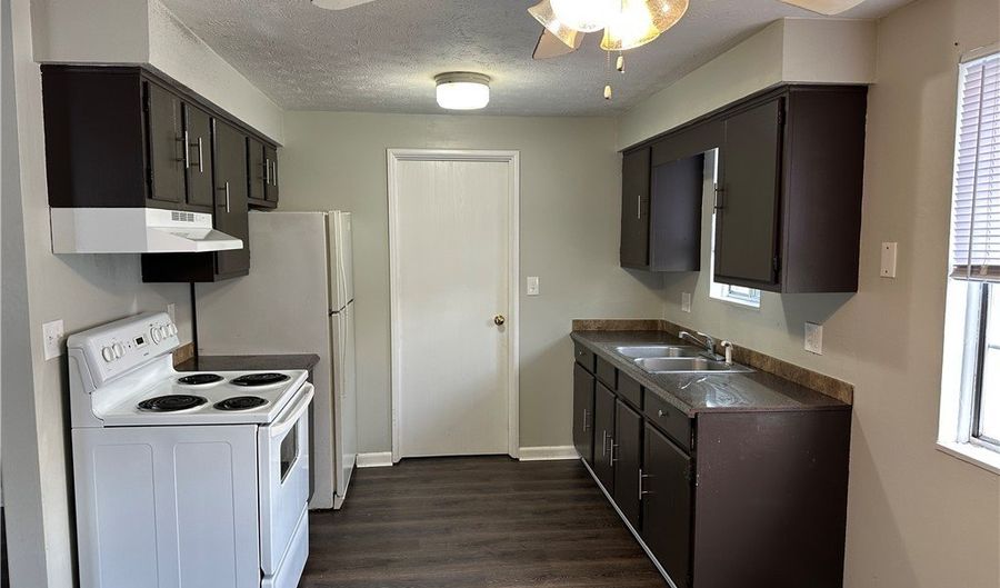 115 Westminster Ave, Austintown, OH 44515 - 2 Beds, 1 Bath