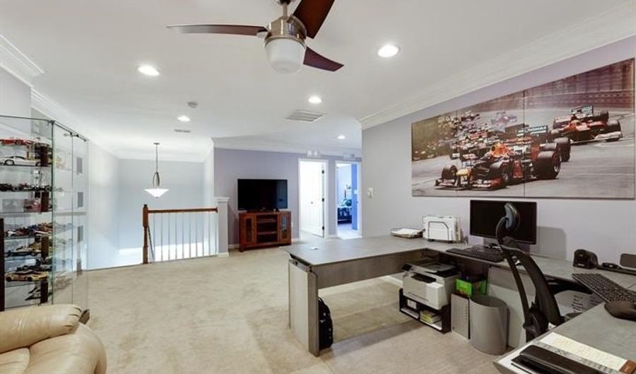 24876 HELMS Ter, Aldie, VA 20105 - 3 Beds, 3 Bath