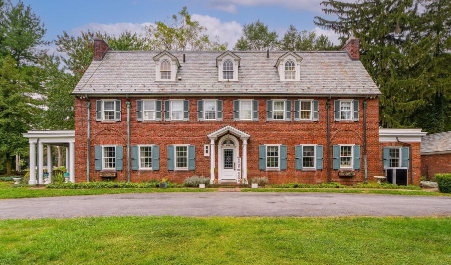 407 N TULPEHOCKEN Rd, Reading, PA 19601 - 4 Beds, 4 Bath