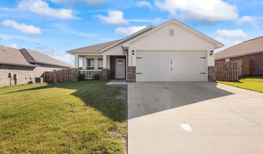 6100 Hoover St, Bentonville, AR 72713 - 3 Beds, 2 Bath