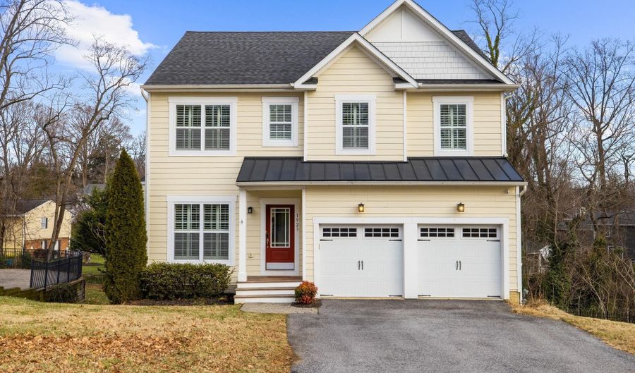 1923 HARRINGTON Pl, Annapolis, MD 21409 - 5 Beds, 4 Bath