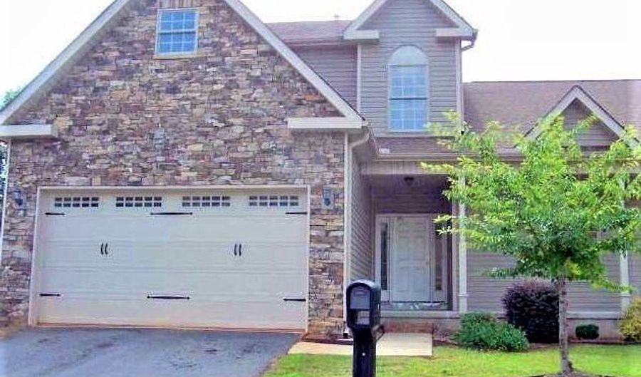 5 Robert De Brus, Anderson, SC 29621 - 3 Beds, 3 Bath