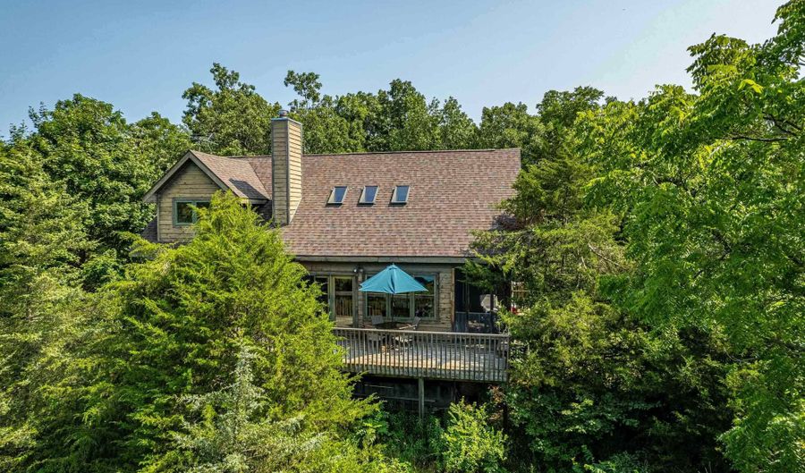 2300 W Brennan Rd, Argyle, WI 53504 - 3 Beds, 3 Bath