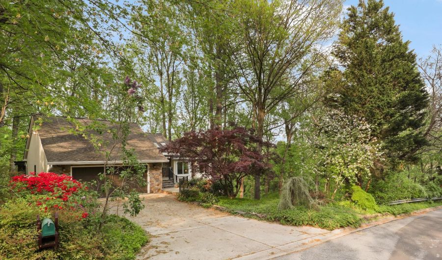8501 RIVER ROCK Ter, Bethesda, MD 20817 - 4 Beds, 4 Bath