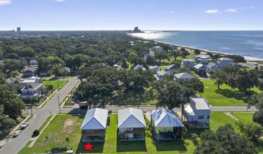 143 Miramar Ave, Biloxi, MS 39530 - 3 Beds, 3 Bath