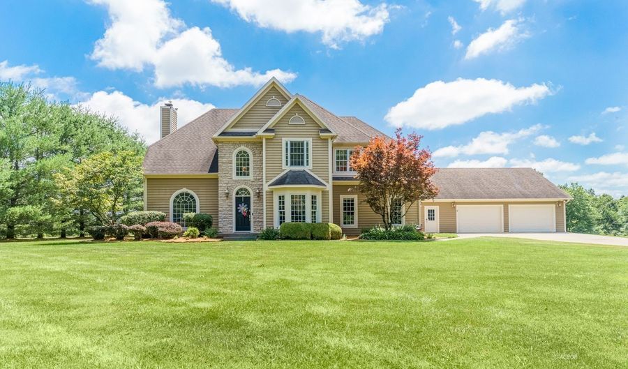 8750 Lavelle Rd, Athens, OH 45701 - 5 Beds, 5 Bath