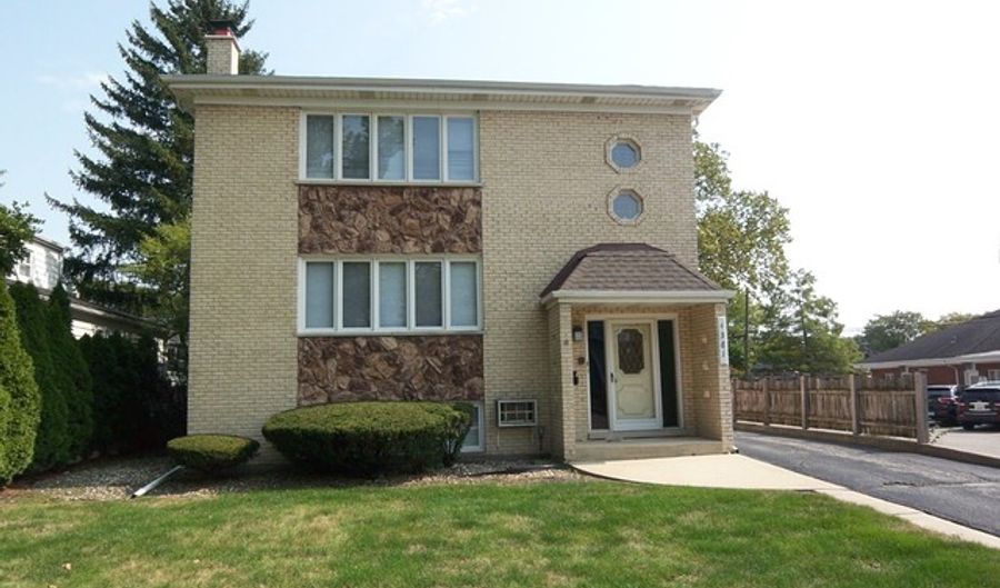 4381 Woodland Ave 1, Western Springs, IL 60558 - 3 Beds, 2 Bath
