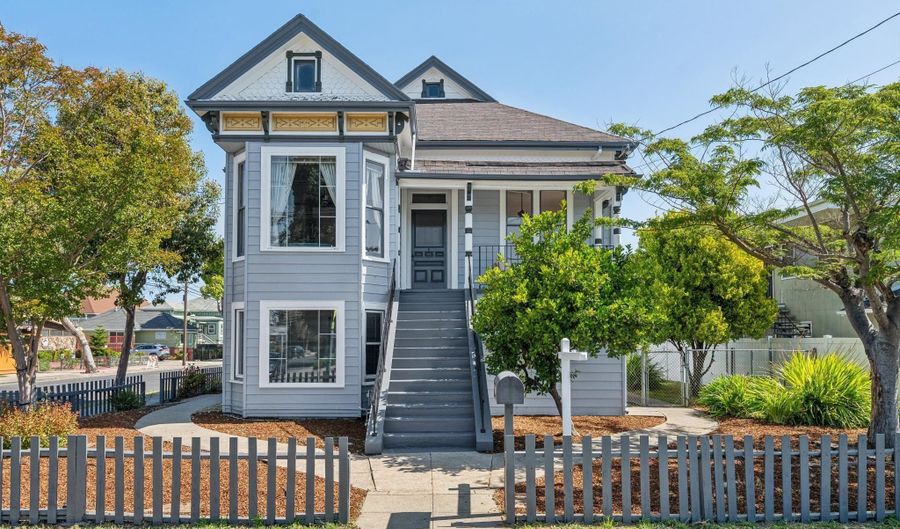 1801 Buena Vista Ave, Alameda, CA 94501 - 6 Beds, 2 Bath