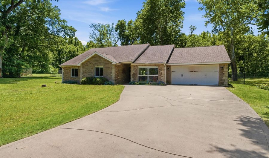 27204 S Hwy 125 37, Afton, OK 74331 - 3 Beds, 2 Bath