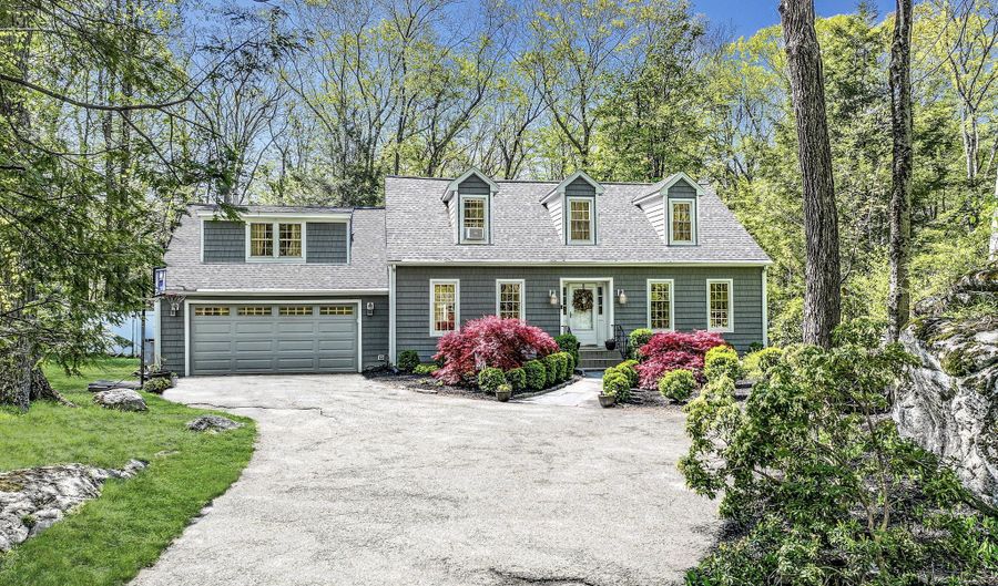 20 Puritan Valley Rd, Brookfield, CT 06804 - 4 Beds, 3 Bath