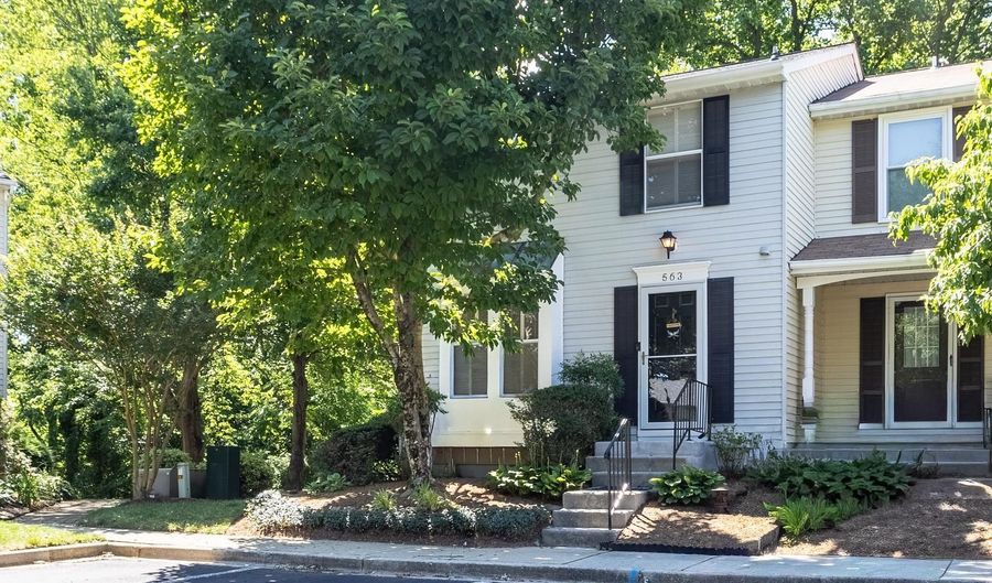 563 BAY DALE Ct, Arnold, MD 21012 - 3 Beds, 4 Bath