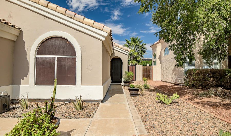 1438 E CINDY St, Chandler, AZ 85225 - 3 Beds, 2 Bath