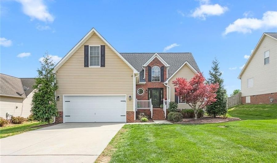 108 Brightleaf Ct, Archdale, NC 27263 - 3 Beds, 3 Bath