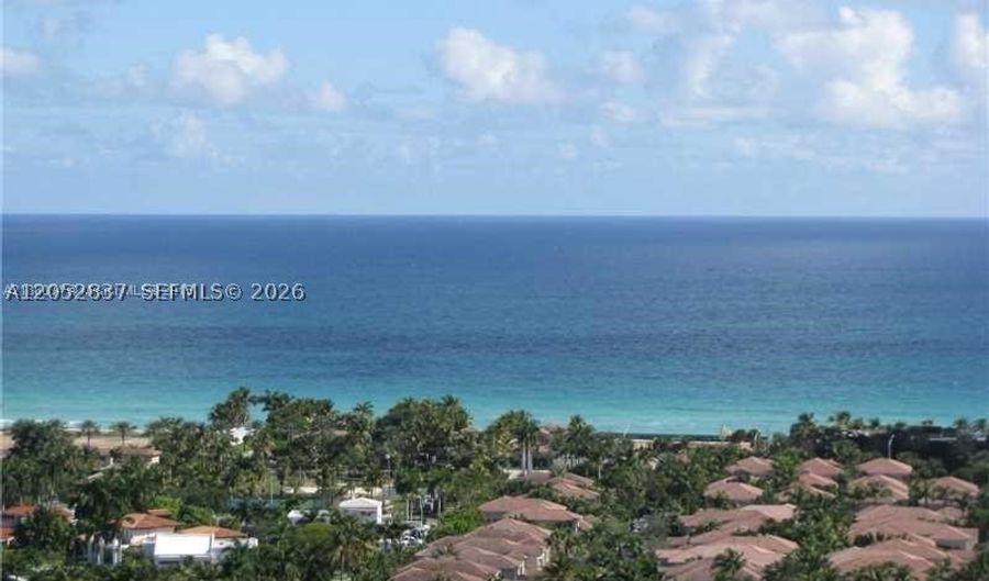 19355 TURNBERRY Way 22C, Aventura, FL 33180 - 1 Beds, 2 Bath