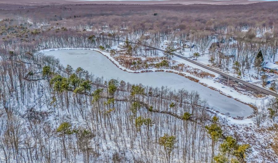 123 Caddo Ter, Albrightsville, PA 18210 - 3 Beds, 1 Bath