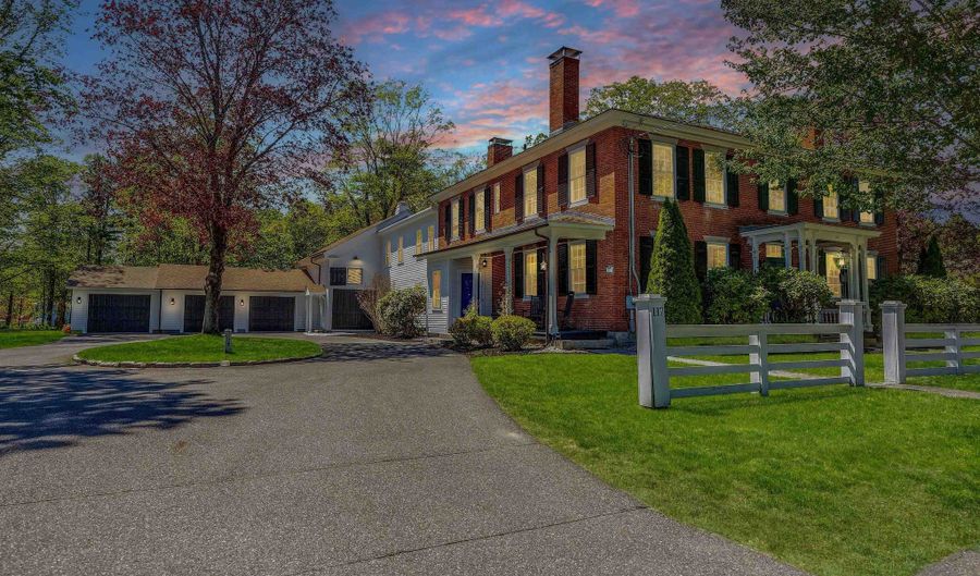 117 Boston Post Rd, Amherst, NH 03031 - 5 Beds, 5 Bath