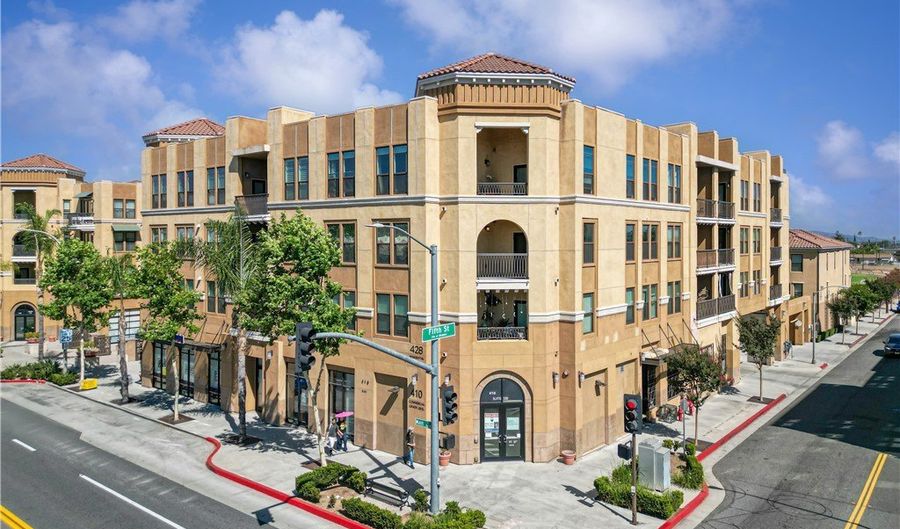 428 W Main Street 3F, Alhambra, CA 91801 - 2 Beds, 2 Bath