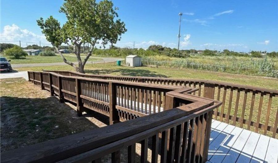 245 N Arch St, Aransas Pass, TX 78336 - 3 Beds, 2 Bath