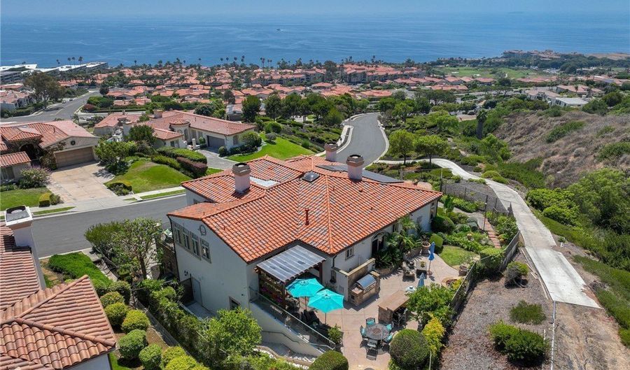 51 Nuvola Ct, Rancho Palos Verdes, CA 90275 - 4 Beds, 4 Bath