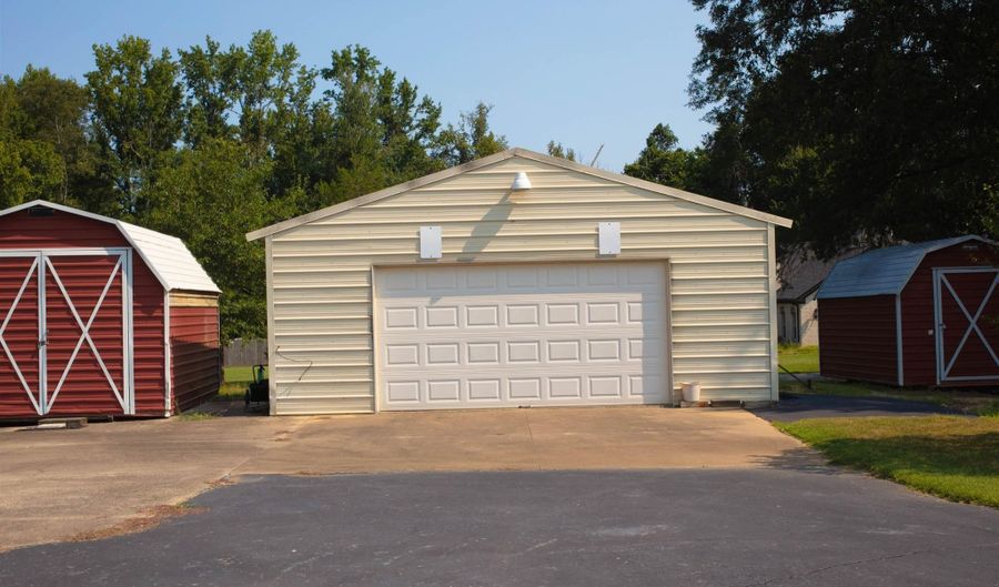 570 Saddle Brook Rd, Austin, AR 72007 - 3 Beds, 2 Bath