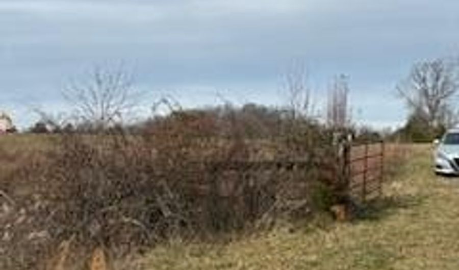 563 Moores Creek Greenhill Rd, Annville, KY 40402 - 0 Beds, 0 Bath