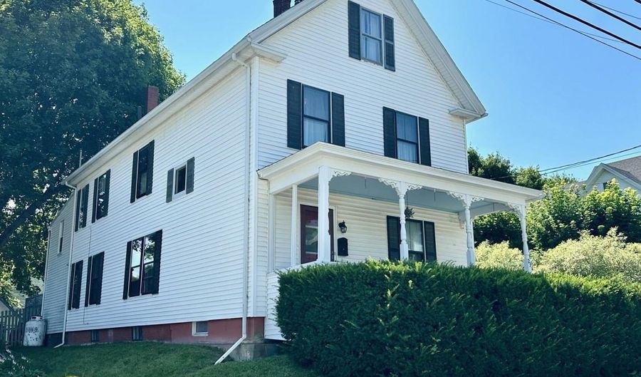 23 Holland St, Bangor, ME 04401 - 3 Beds, 2 Bath