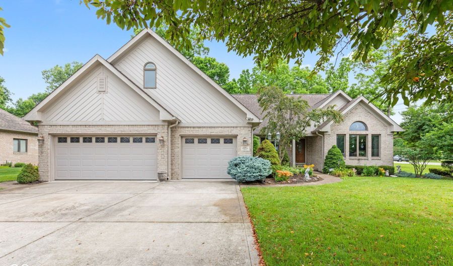 6980 White Oak Dr, Avon, IN 46123 - 4 Beds, 4 Bath