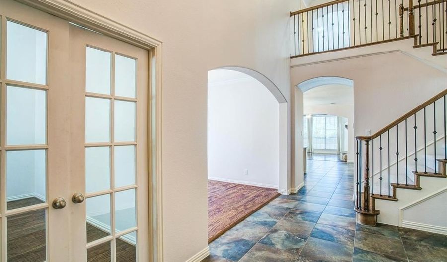 935 Crestmoor Dr, Allen, TX 75013 - 5 Beds, 4 Bath