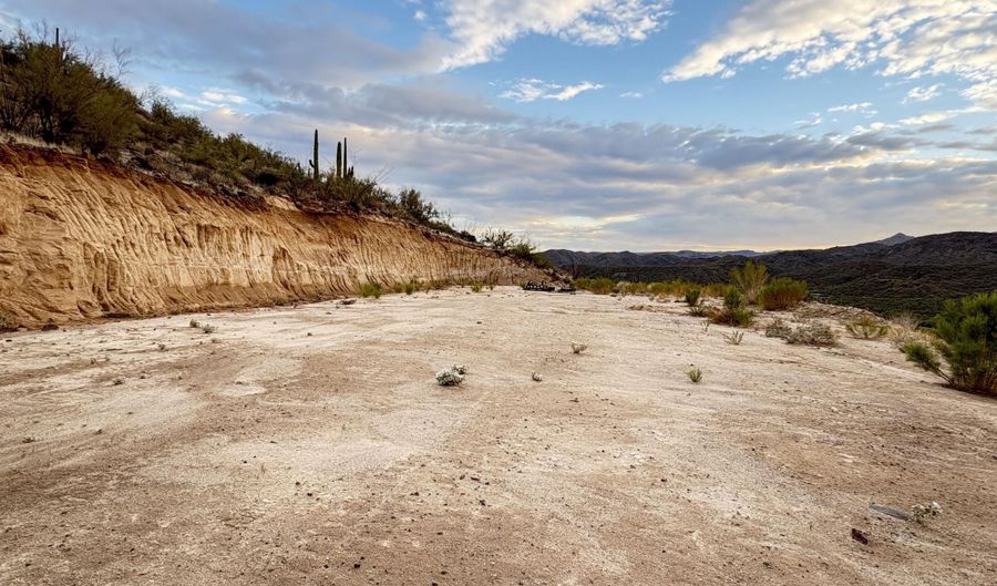 33375 S OLD BLACK CANYON Hwy, Black Canyon City, AZ 85324 - 0 Beds, 0 Bath