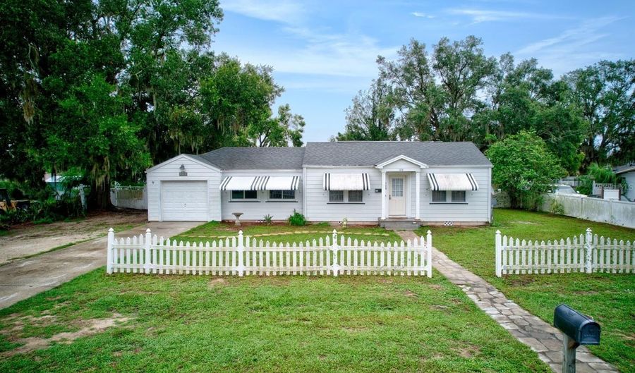 108 JIM RODGERS Ave, Avon Park, FL 33825 - 3 Beds, 2 Bath