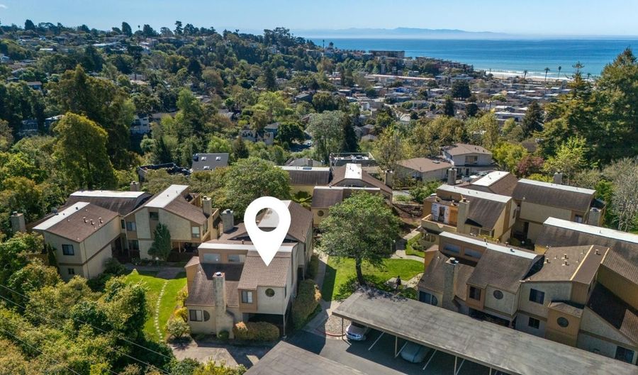 8 Seacliff Dr, Aptos, CA 95003 - 2 Beds, 3 Bath