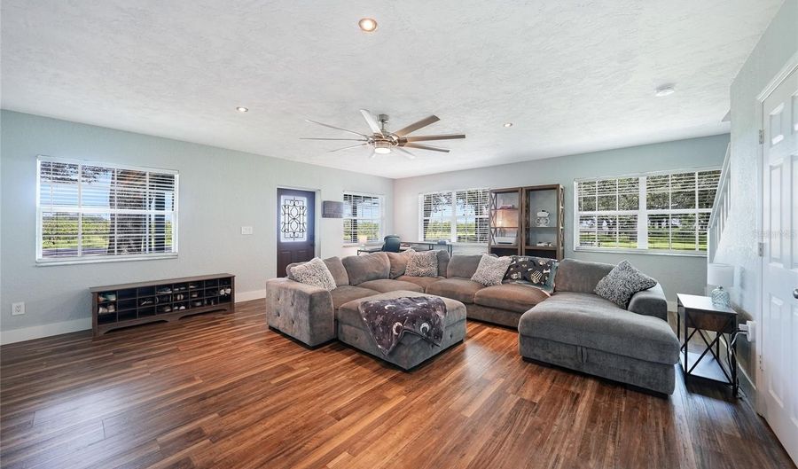 3894 SE NORTH HOG BAY Ext, Arcadia, FL 34266 - 3 Beds, 3 Bath