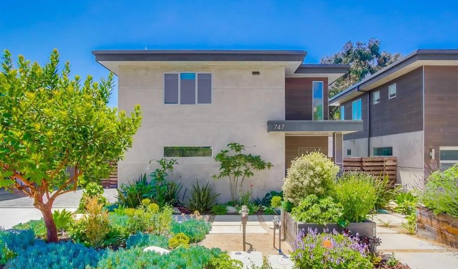 747 S. Cedros Ave, Solana Beach, CA 92075 - 3 Beds, 4 Bath