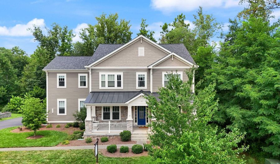 41062 LYNDALE WOODS Dr, Aldie, VA 20105 - 5 Beds, 5 Bath