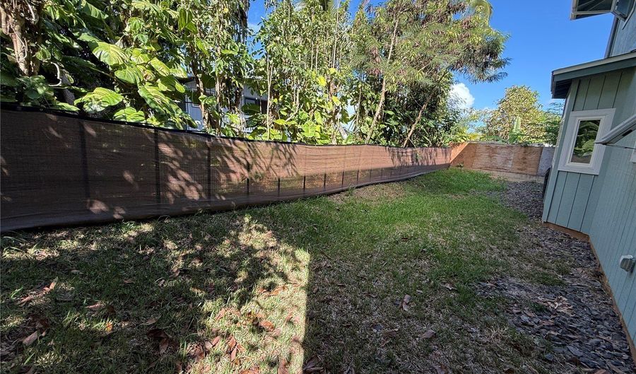 1268 Ulupii St, Kailua, HI 96734 - 4 Beds, 5 Bath
