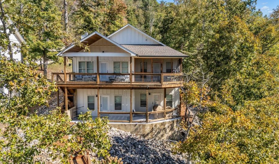 1255 LEGENDARY Pkwy, Arley, AL 35541 - 5 Beds, 3 Bath