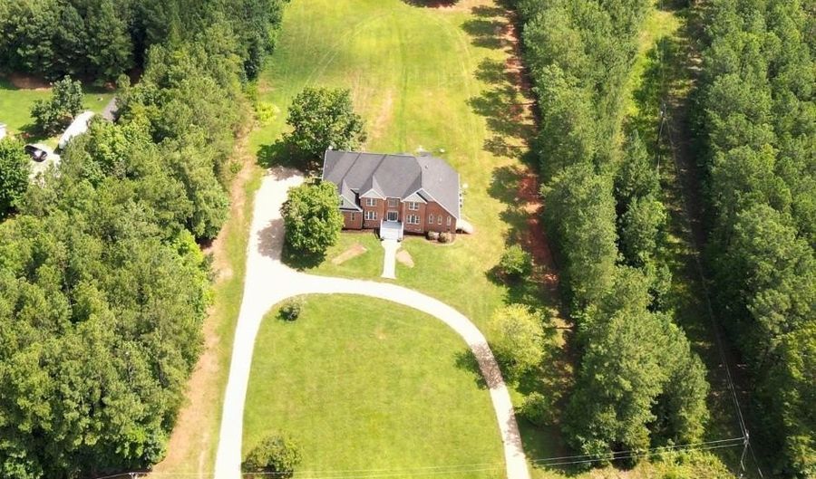 1505 Chestnut Grove Rd, Appomattox, VA 24522 - 5 Beds, 6 Bath