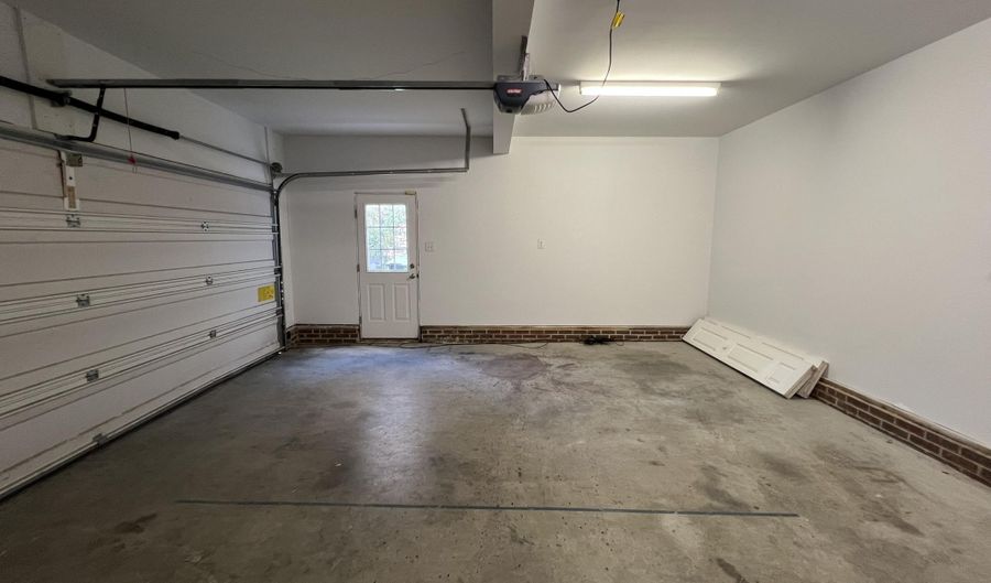 1748 Town Home Dr, Apex, NC 27502 - 3 Beds, 2 Bath