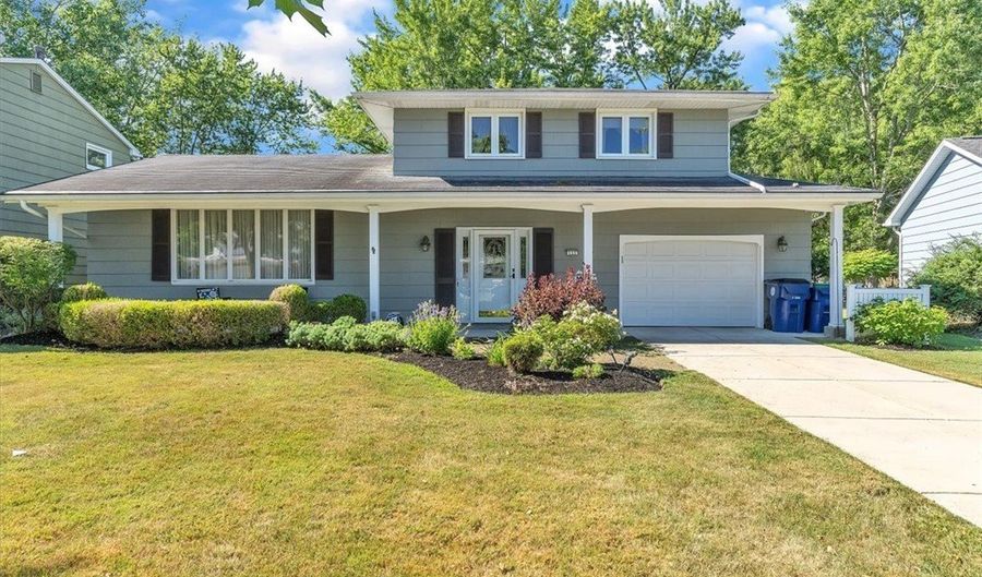 133 Brookpark Dr, Amherst, NY 14228 - 3 Beds, 2 Bath