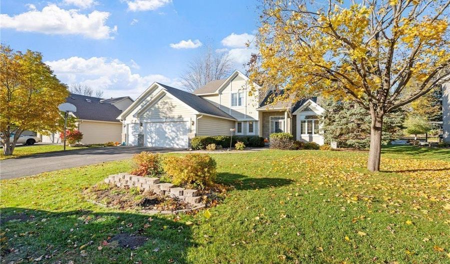 14115 Foxtail Ln, Apple Valley, MN 55124 - 4 Beds, 4 Bath