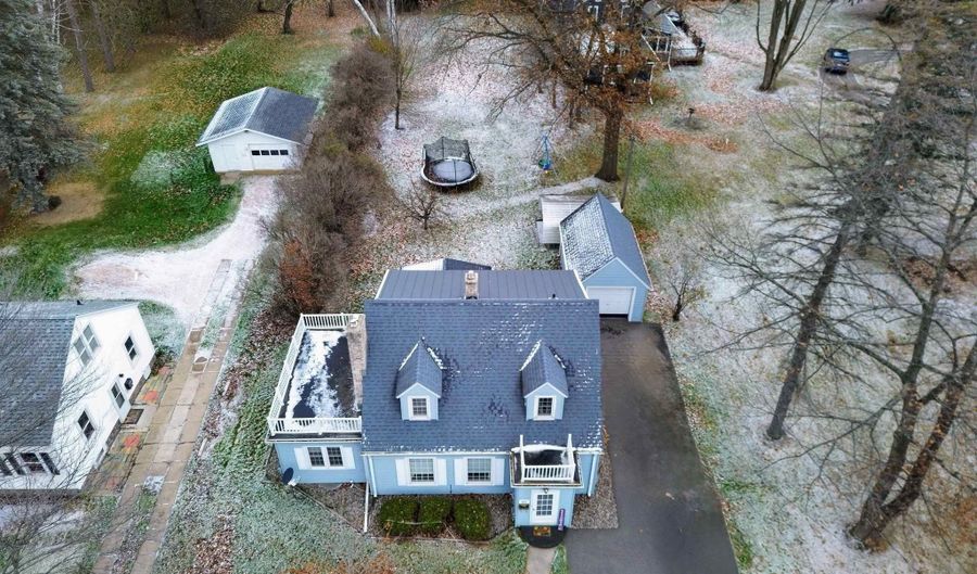 223 S SUPERIOR St, Antigo, WI 54409 - 3 Beds, 2 Bath