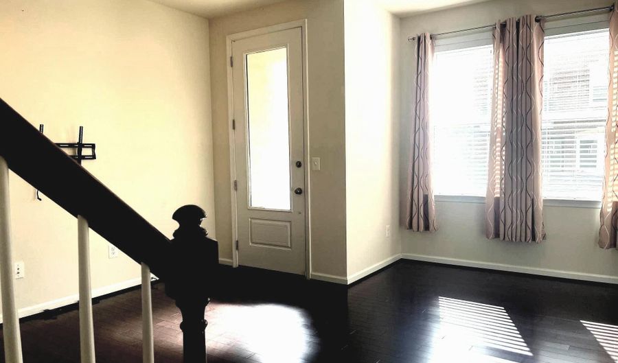 24558 ROSEBAY Ter, Aldie, VA 20105 - 3 Beds, 3 Bath
