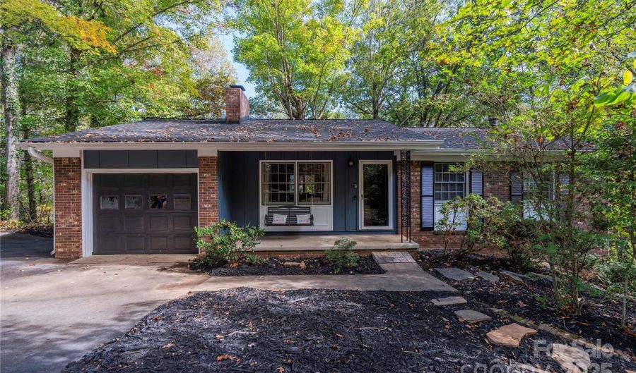 23 Springwood Dr, Asheville, NC 28805 - 4 Beds, 3 Bath
