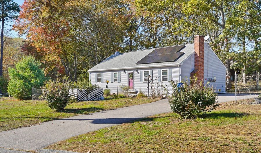 216 Elliot Dr, Colchester, CT 06415 - 3 Beds, 2 Bath