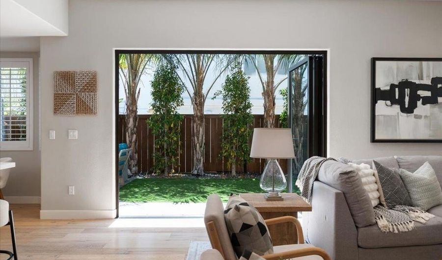 261 Chinquapin Ave, Carlsbad, CA 92008 - 4 Beds, 4 Bath